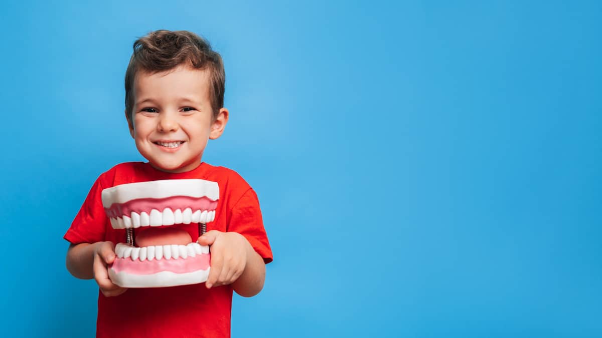 Fluoroprofilassi: come proteggere i denti dei tuoi bambini